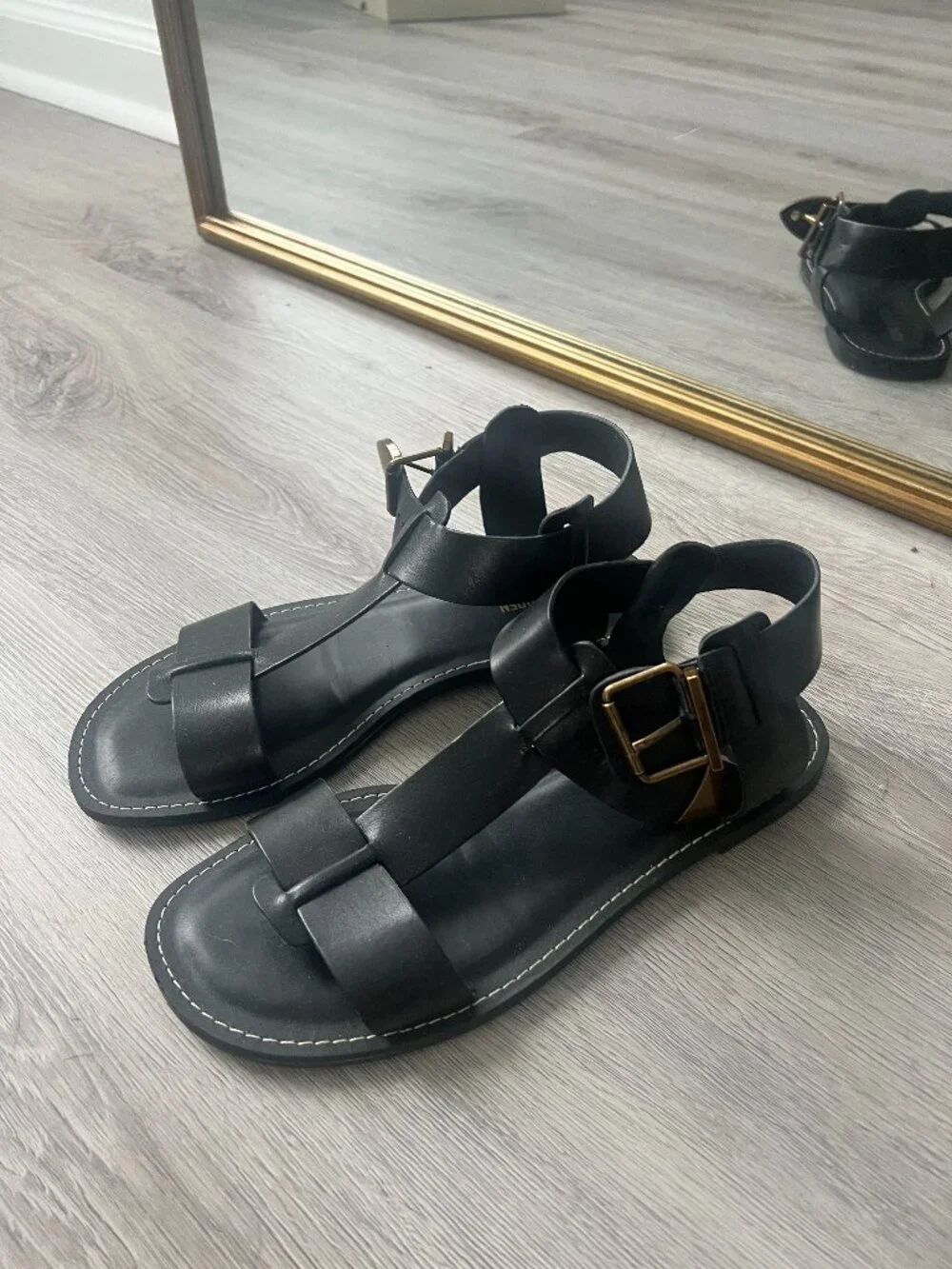 Steve Madden Donddi Black Leather — size 8